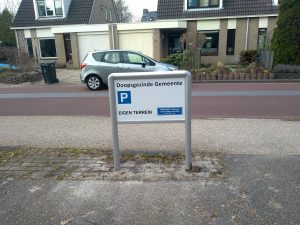 noord belettering framebord dubbelzijdige tekst doopsgezinde kerk Haren prijs op aanvraag